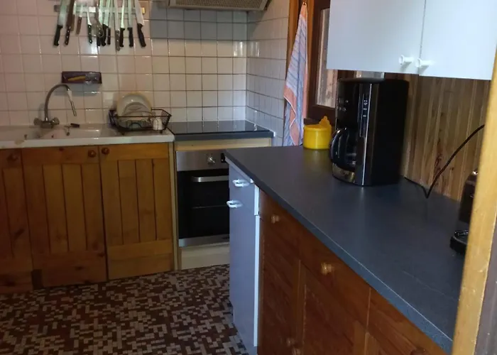 Maison De De Famille Sous Les Pins 度假居